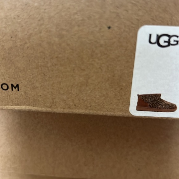 UGG Women's Ultra Mini Speckles Slip-On Booties - Picture 12 of 12